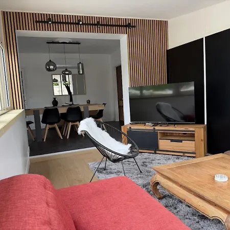 بيت للعطل La Terrasse For 8 People - And Shops Within Walking Distance *